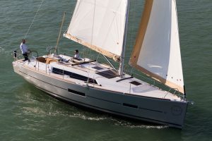 The new Dufour 382