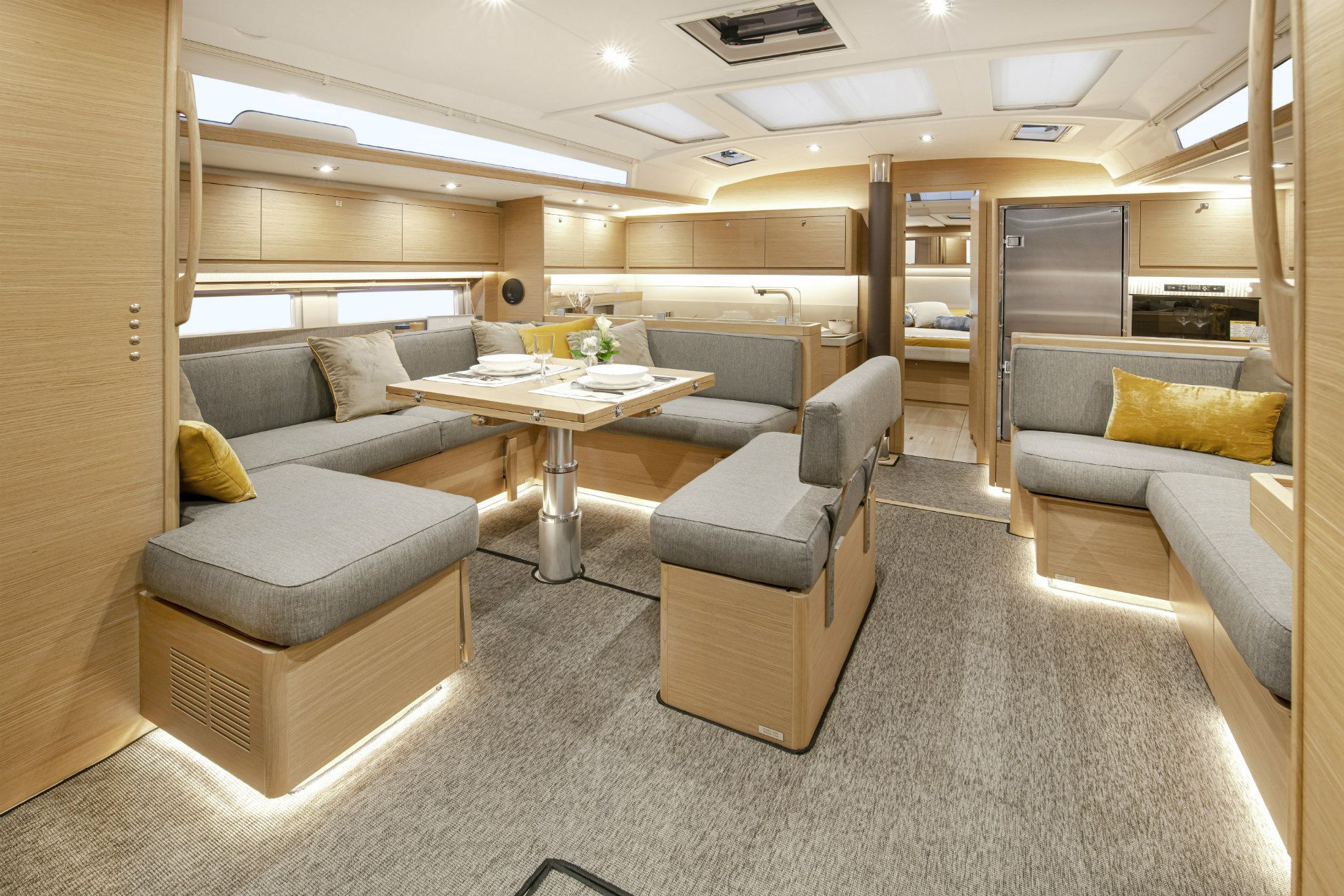 New Dufour 530
