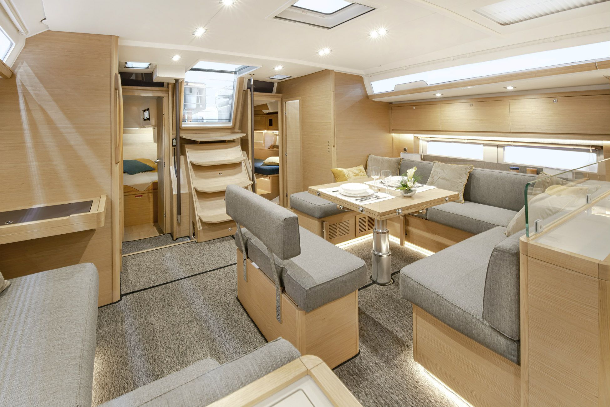New Dufour 530