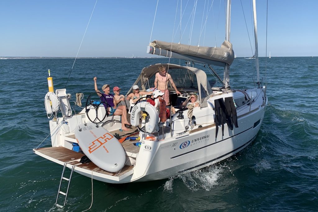 bareboat yacht charter solent
