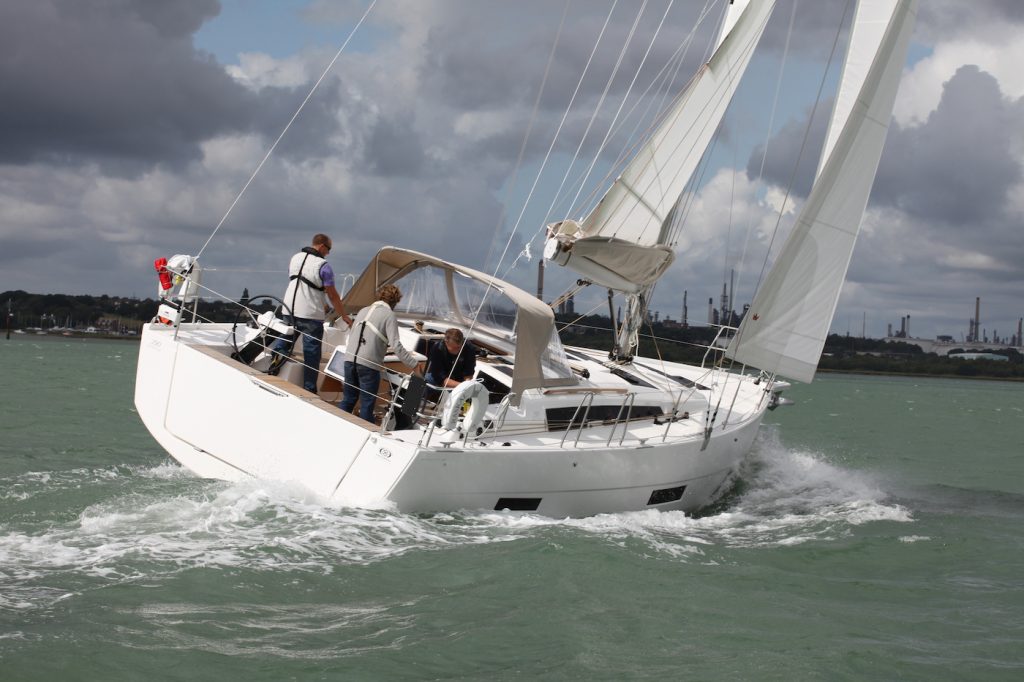 dufour 390 for charter