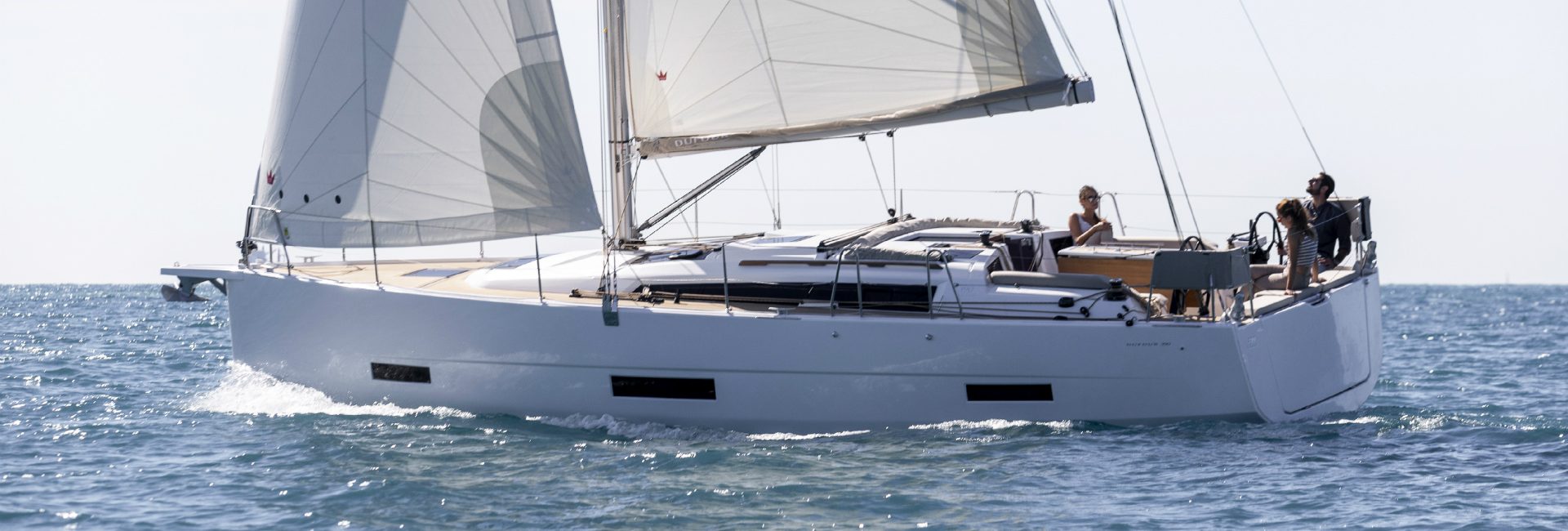 Dufour 390