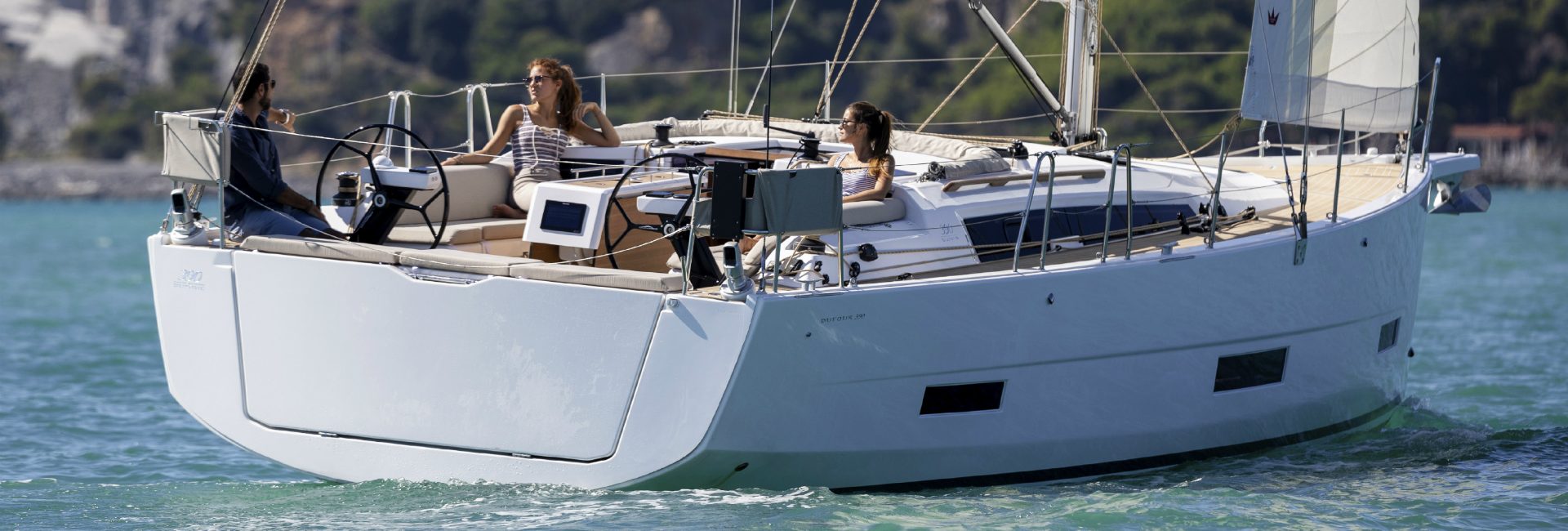 Dufour 390