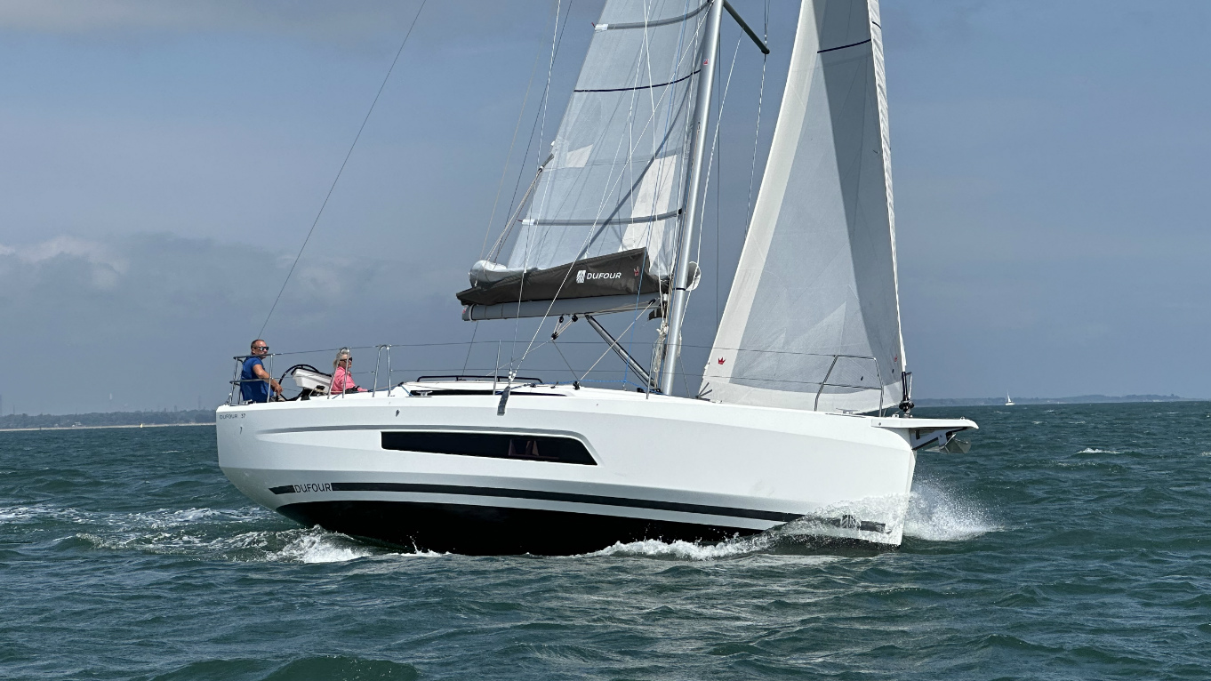 Dufour 37